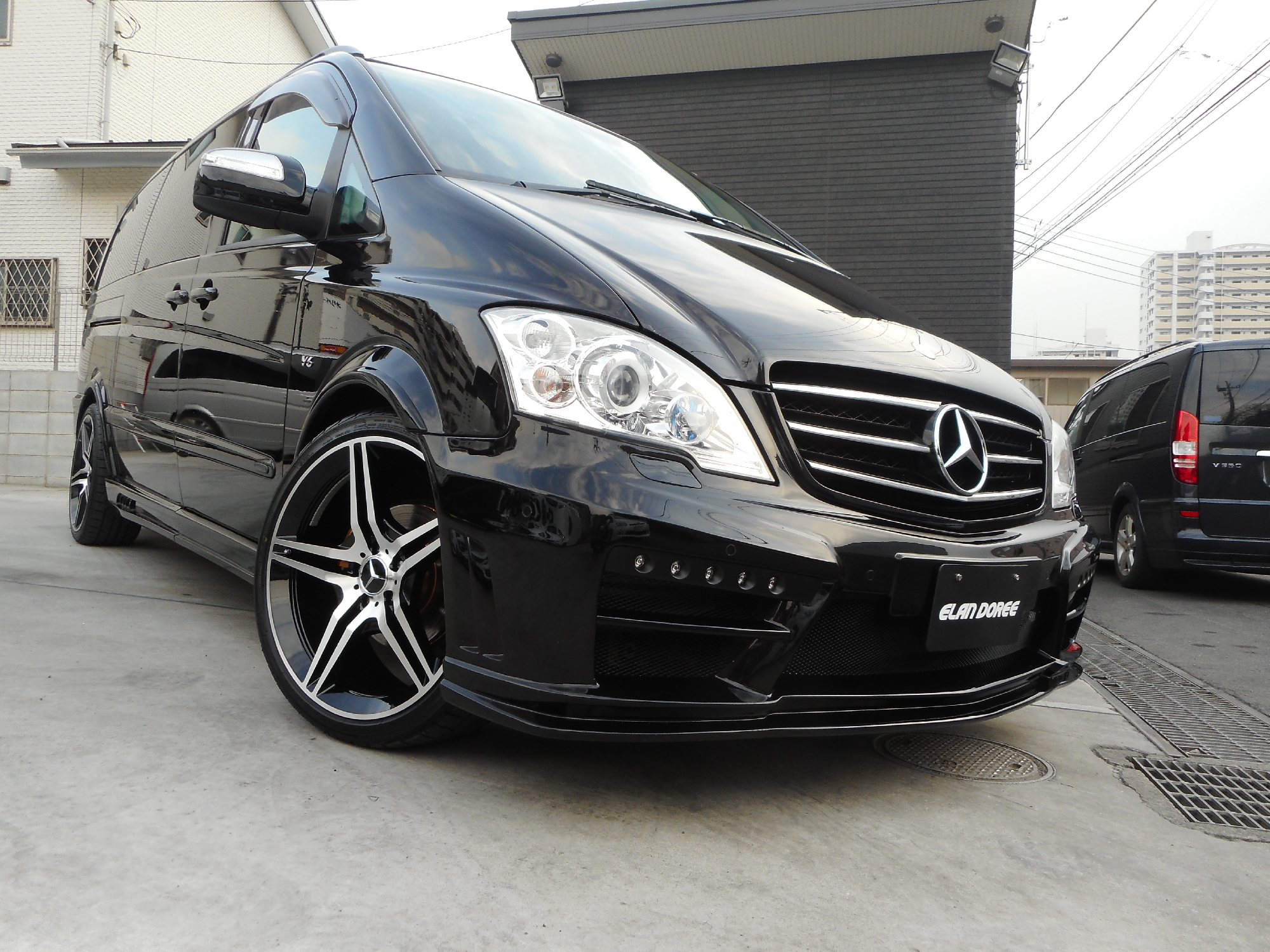 M-Benz Ｖ350 ANBIENT-L BLACK-BISON　限定18点装備品❢