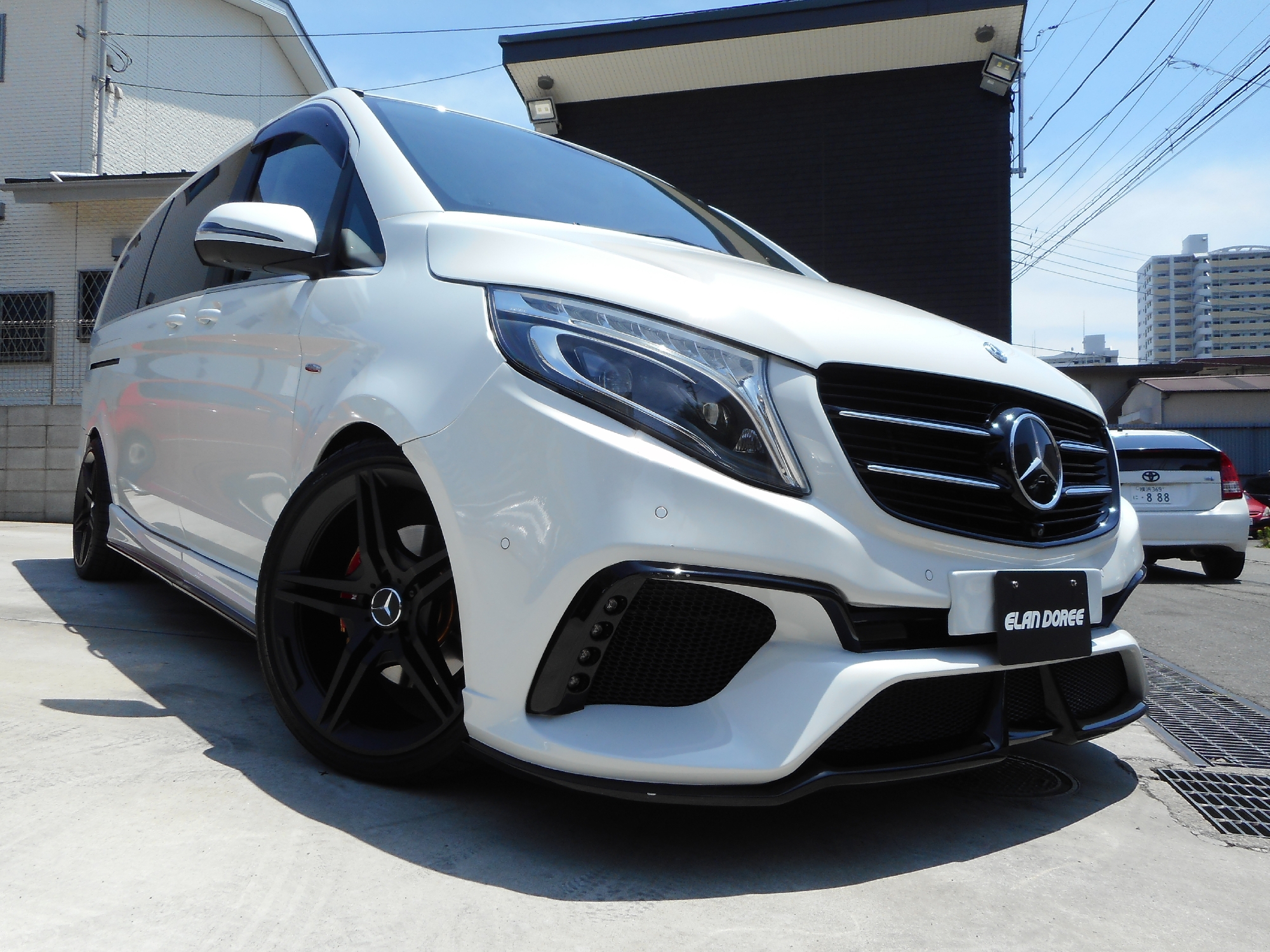 M-Benz Ｖ２２０ｄアバンギャルド-Ｌ BLACK-BISON　限定14点装備品❢