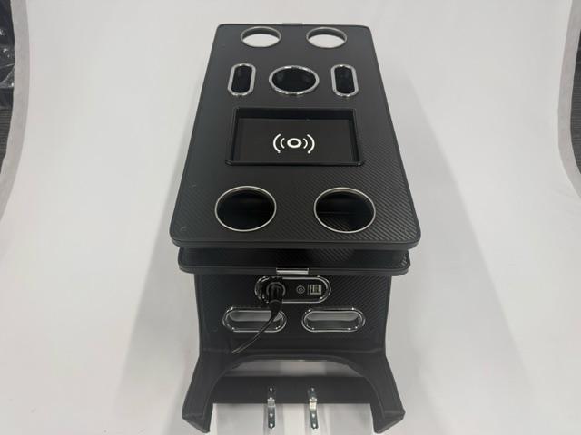 W447　コンソールボックス