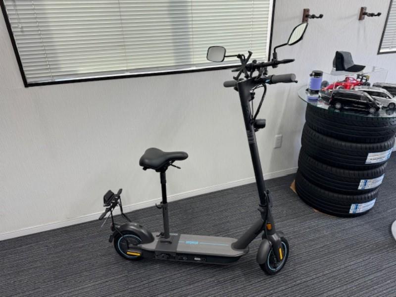 Segway 電動キックスクーター